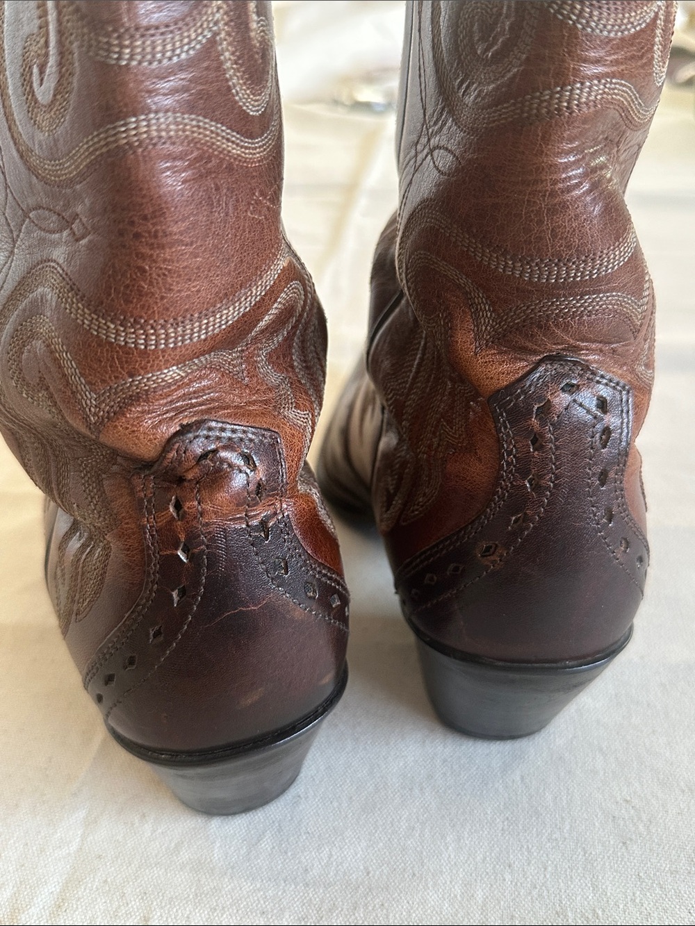 Ariat Heritage Embroidery Snip Toe Cowboy Boots - Picture 8 of 15